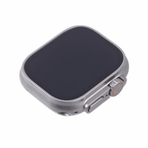 ماکت اپل واچ اولترا و اولترا ۲ با بدنه تیتانیوم نچرال و تیتانیوم مشکی، نمای نزدیک از طراحی لوکس و دقیق ساعت با صفحه نمایش بزرگ و دکمههای کناری.