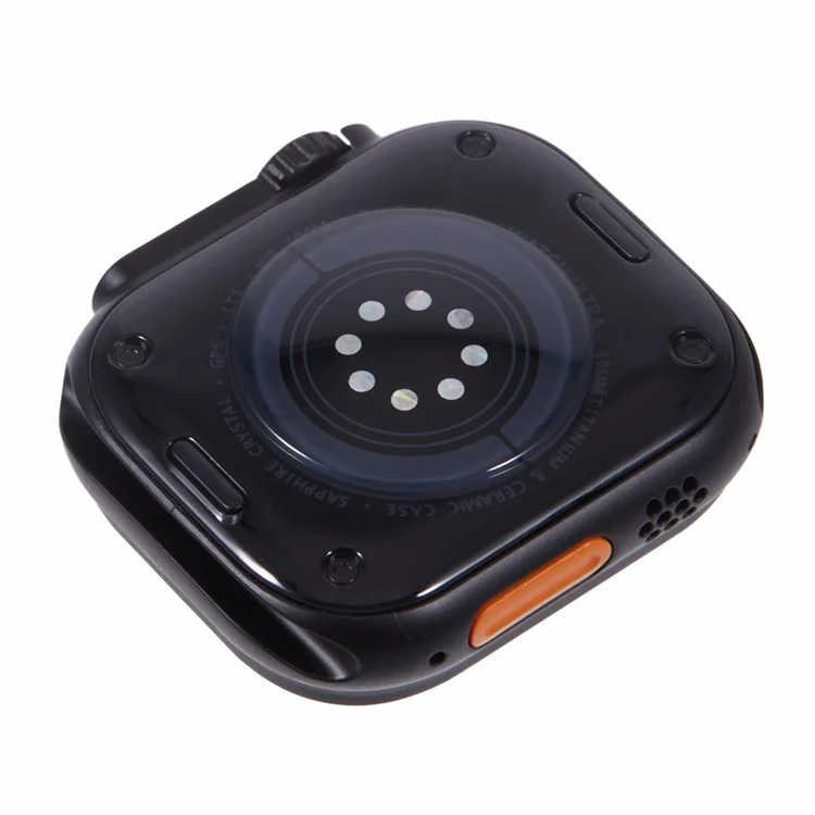 ماکت اپل واچ اولترا و اولترا ۲ با بدنه تیتانیوم نچرال و تیتانیوم مشکی، نمای نزدیک از طراحی لوکس و دقیق ساعت با صفحه نمایش بزرگ و دکمههای کناری.