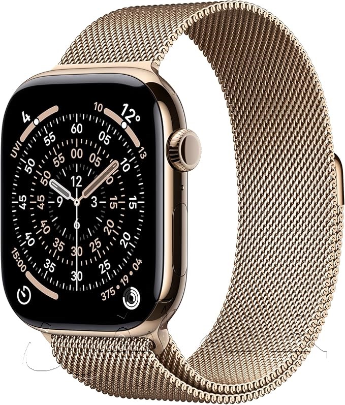 Apple Watch Series 11 در رنگ طلایی تیتانیومی (Gold)، طراحی لوکس با شیشه کریستال یاقوت کبود، ردیابی چرخه قاعدگی، پخش صوتی و اتصال Ultra Wideband، نماد تجمل و عملکرد بالا در ساعت‌های هوشمند.